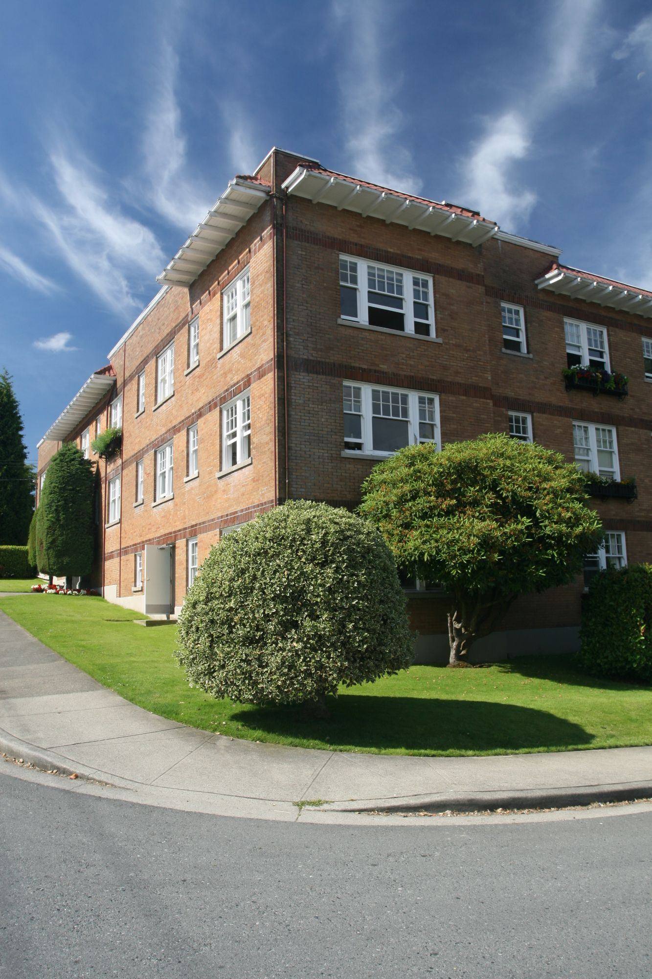 Multi-unit rental property exterior on a clear day