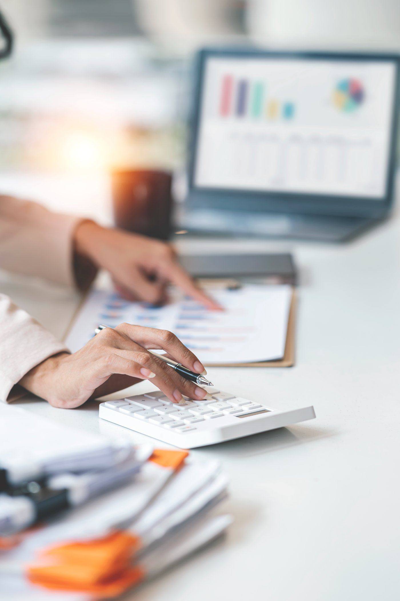 Analyzing returns, structure, and margins